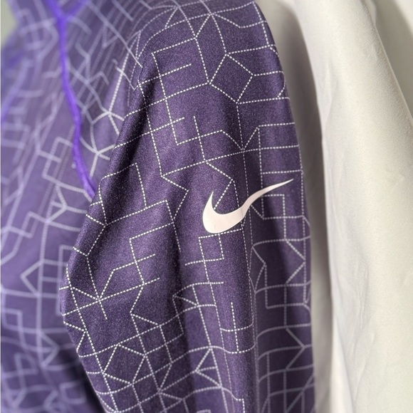 Nike Pro Hyperwarm Dark Purple Geometric Print Half‎ Zip Warm Size Small - Picture 6 of 15